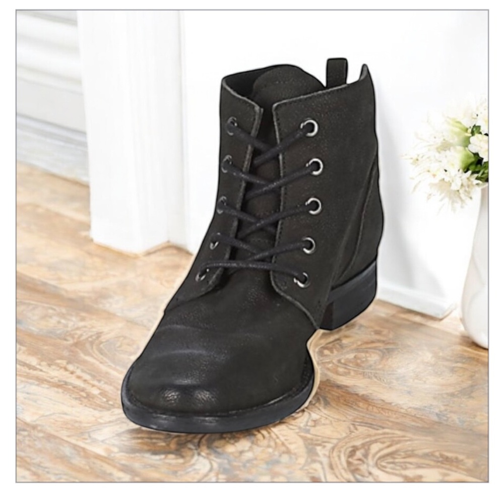 Sam Edelman Authentic Leather Black Ankle Boot-Excellent condition -SZ 7.5 🍂​